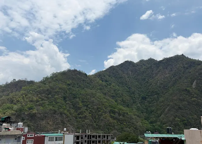 Seventh Heaven Inn Rishikesh